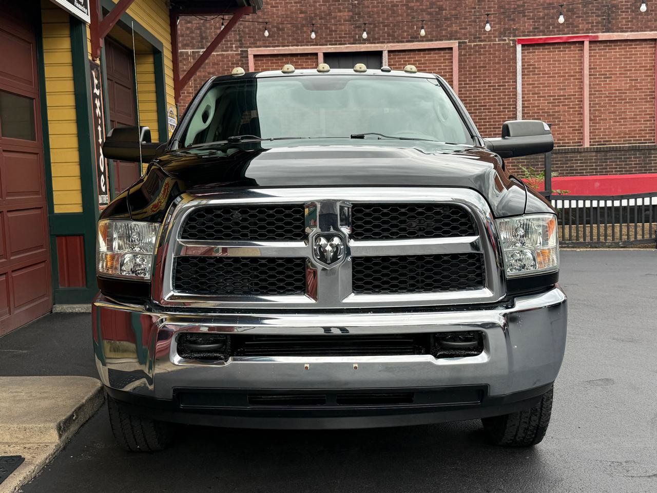 Used 2014 RAM 3500 Tradesman w/ Chrome Appearance Group AWD/4WD image 11