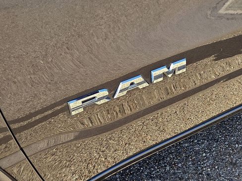 Used 2021 RAM 1500 Laramie image 11