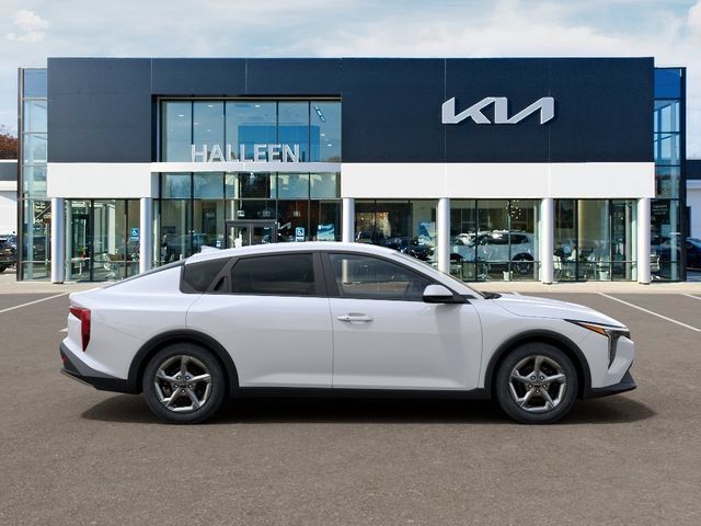 New 2026 Kia K4 FWD image 7