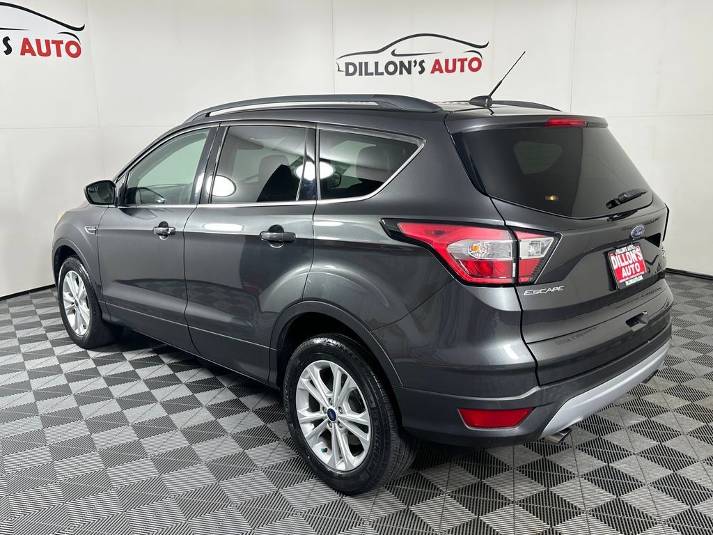 Used 2018 Ford Escape SE AWD/4WD image 4