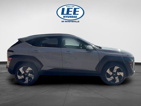 New 2026 Hyundai Kona Limited FWD image 2
