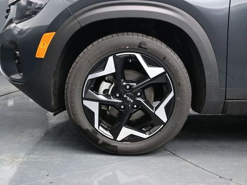 Used 2025 Kia Seltos S FWD image 18