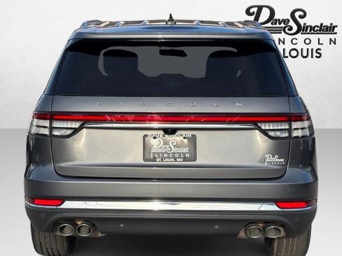 Used 2023 Lincoln Aviator Reserve AWD/4WD image 4