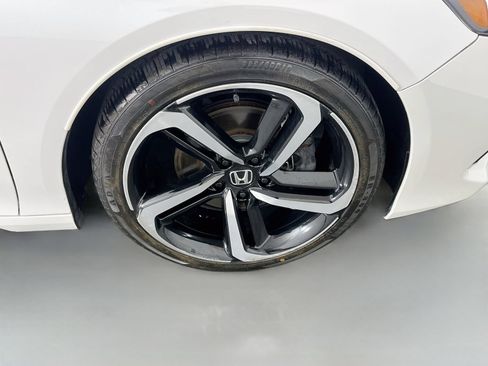 Used 2022 Honda Accord Sport image 35