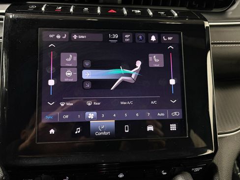 Used 2024 Jeep Grand Cherokee Altitude AWD/4WD image 20