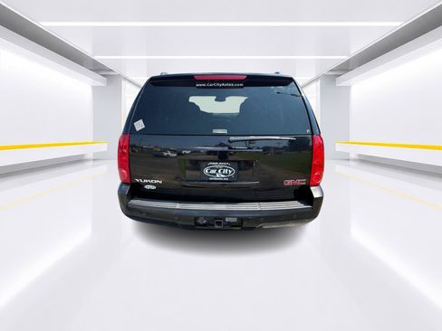 Used 2008 GMC Yukon SLT w/ SLT Preferred Equipment Group RWD image 5