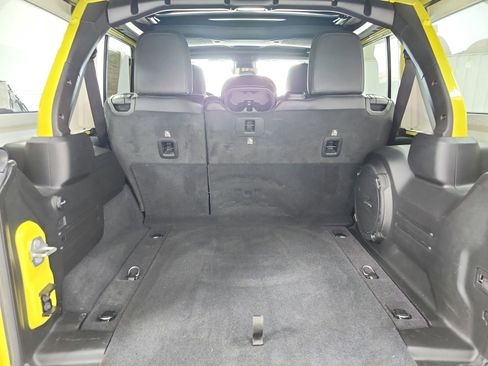 Used 2024 Jeep Wrangler Unlimited Rubicon image 45