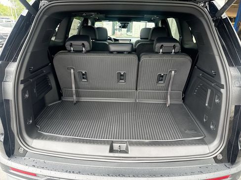 New 2026 GMC Acadia Elevation w/ Elevation Premium Package AWD/4WD image 27
