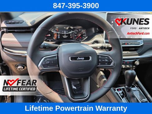 Used 2024 Jeep Compass Trailhawk AWD/4WD image 23