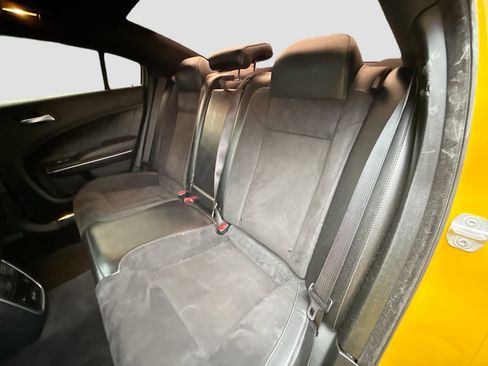 Used 2018 Dodge Charger R/T Scat Pack image 24