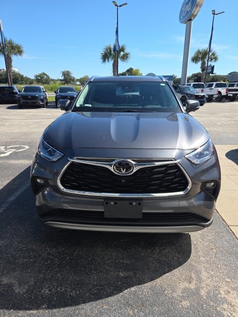 Used 2023 Toyota Highlander Platinum AWD/4WD image 8