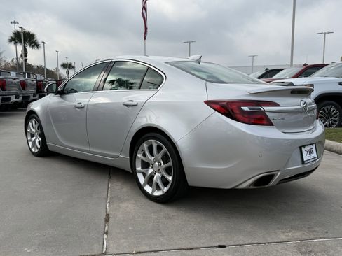 Used 2017 Buick Regal GS image 7