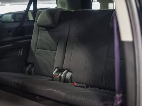 Used 2017 Chevrolet Suburban LS w/ All-Season Package image 19