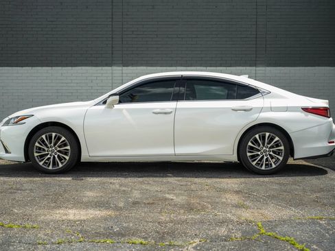Used 2020 Lexus ES 350 w/ Premium Package FWD image 8