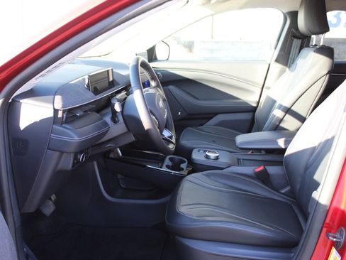 Used 2024 Ford Mustang Mach-E Premium image 22