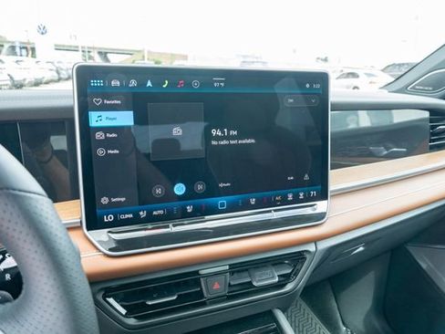 New 2026 Volkswagen Tiguan SEL R-Line AWD/4WD image 21