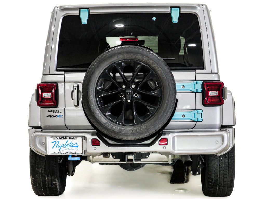 Used 2021 Jeep Wrangler Unlimited Sahara AWD/4WD image 8