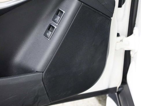 Used 2015 Mercedes-Benz GL 63 AMG 4MATIC image 17