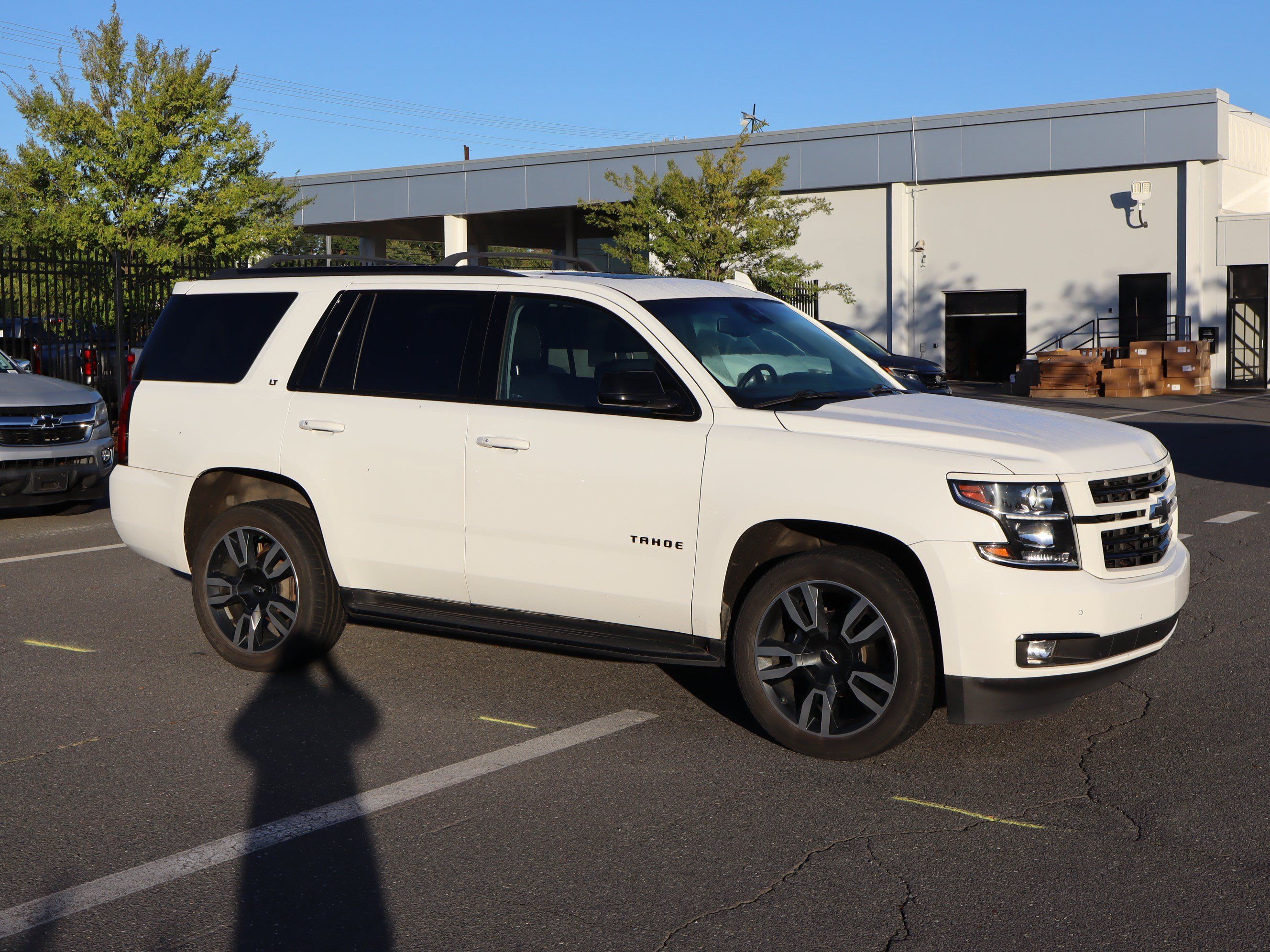 Used 2018 Chevrolet Tahoe LT AWD/4WD image 2