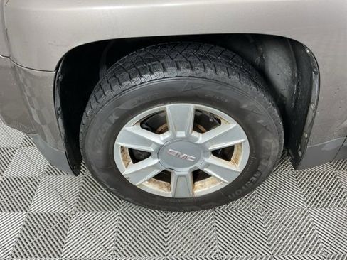 Used 2010 GMC Terrain SLE image 9