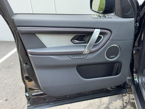 Used 2022 Land Rover Discovery Sport SE R-Dynamic image 44