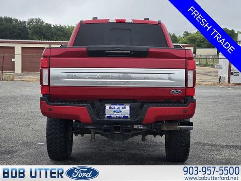 Certified 2022 Ford F250 Platinum w/ FX4 Off-Road Package AWD/4WD image 6