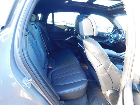 Used 2024 BMW X6 M60i image 5
