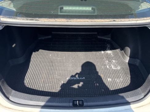 Used 2020 Toyota Corolla LE image 23