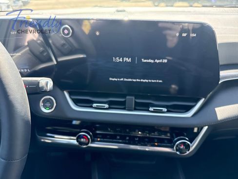 New 2026 Chevrolet Equinox LT w/ Convenience Package II AWD/4WD image 11