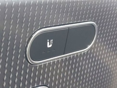 Certified 2021 Mercedes-Benz GLA 250 4MATIC image 20