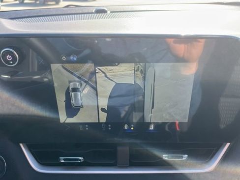 New 2026 Chevrolet Equinox LT w/ Midnight Edition image 25