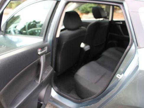 Used 2012 MAZDA MAZDA3 i Touring image 15