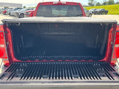 Used 2015 Chevrolet Colorado Z71 AWD/4WD image 34