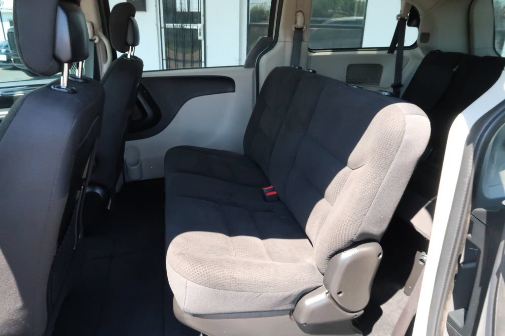 Used 2018 Dodge Grand Caravan SE w/ UConnect Hands-Free Group FWD image 7