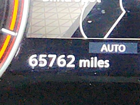 Used 2024 Nissan Rogue S AWD/4WD image 29