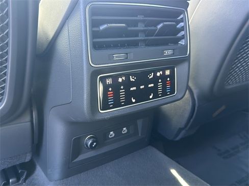 Used 2025 Audi Q7 3.0T Prestige w/ Prestige Package image 14