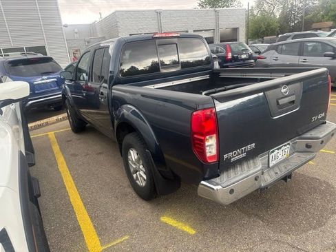 Used 2015 Nissan Frontier SV w/ SV Value Truck Package AWD/4WD image 6