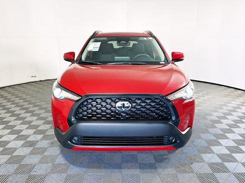 Used 2024 Toyota Corolla Cross LE w/ Moonroof Package image 8