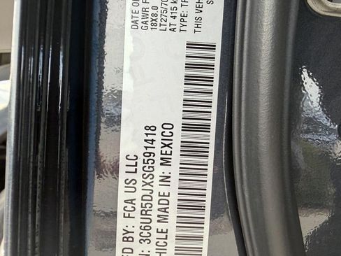 Used 2025 RAM 2500 Big Horn AWD/4WD image 20