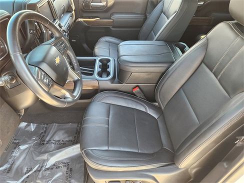 Used 2023 Chevrolet Silverado 2500 High Country w/ Safety Package II image 14