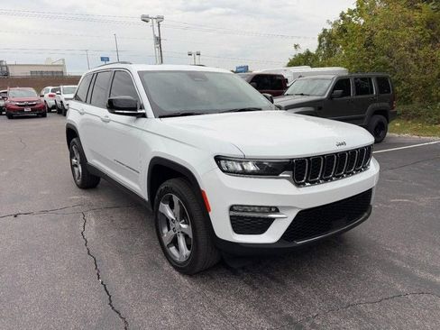 Used 2022 Jeep Grand Cherokee Limited image 2