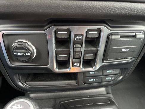 New 2026 Jeep Gladiator Sport image 25