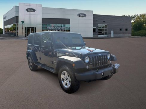 Used 2017 Jeep Wrangler Unlimited Sport w/ Quick Order Package 24S AWD/4WD image 2