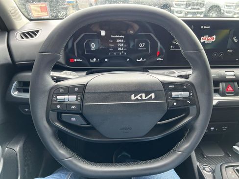 Used 2025 Kia K4 EX image 20