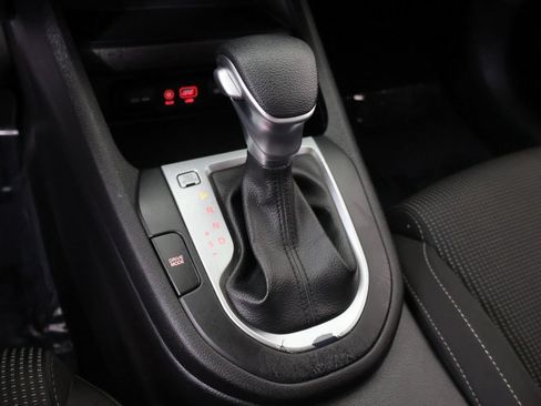 Used 2019 Kia Forte LXS FWD image 42