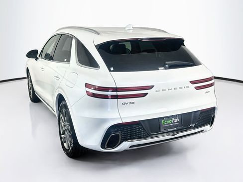 Used 2025 Genesis GV70 2.5T AWD/4WD image 5