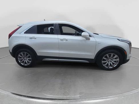 Used 2020 Cadillac XT4 Premium Luxury w/ Driver Awareness Package AWD/4WD image 9