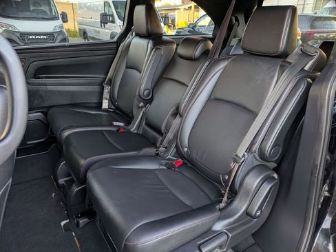 Used 2025 Honda Odyssey Sport-L image 24