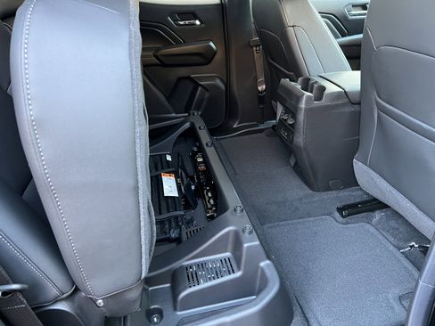 New 2026 GMC Canyon Elevation w/ Convenience Package image 18