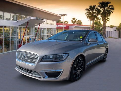 Used 2020 Lincoln MKZ Reserve w/ Luxury Package FWD image 7